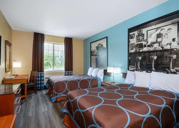 Super 8 by Wyndham Salisbury hotel thumbnail 5