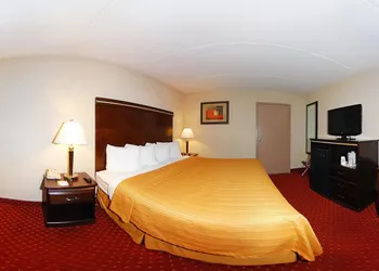 Quality Inn Mount Airy Mayberry hotel thumbnail 5