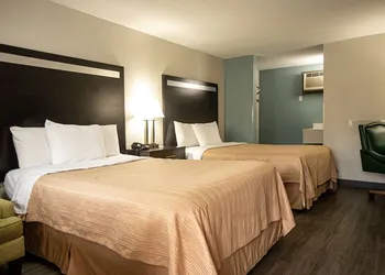 Knights Inn Mount Airy hotel thumbnail 8