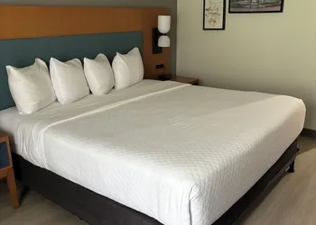 Country Inn & Suites by Radisson, Shelby, NC hotel thumbnail 4