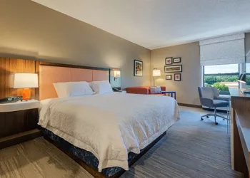 Hampton Inn Wilkesboro hotel thumbnail 6