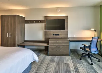 Holiday Inn Express Socorro by IHG hotel thumbnail 4