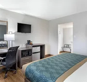 Econo Lodge Inn & Suites Socorro hotel detail image 3