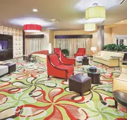 La Quinta Inn & Suites by Wyndham Hinesville - Fort Stewart hotel detail image 3