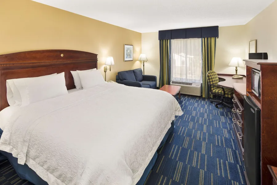 Hampton Inn Hinesville hotel detail image 6