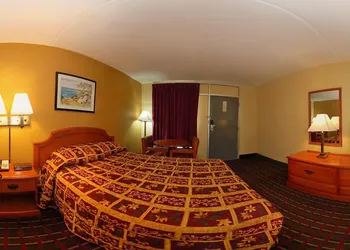 Econo Lodge Cullman South hotel thumbnail 7
