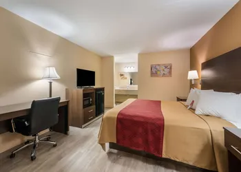 Econo Lodge Cullman South hotel thumbnail 8