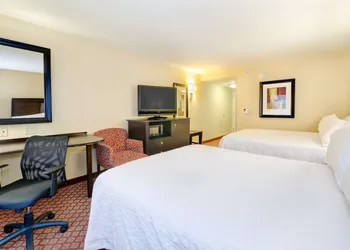 Hampton Inn Suites Scottsboro hotel thumbnail 4