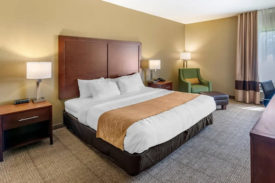 Comfort Inn & Suites Lincoln I-20 hotel detail image 6