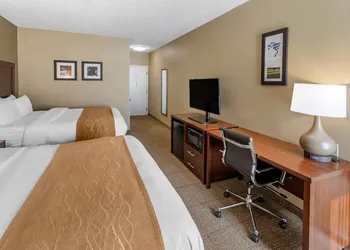 Comfort Inn & Suites Lincoln I-20 hotel thumbnail 8