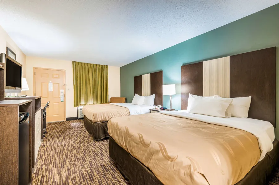 Quality Inn Cullman I-65 Exit 310 hotel detail image 6