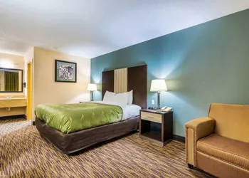 Quality Inn Cullman I-65 Exit 310 hotel thumbnail 7