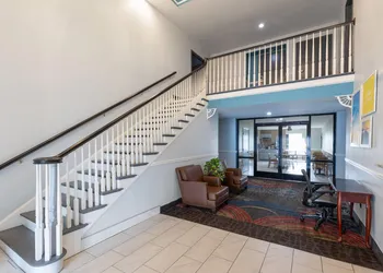 Days Inn by Wyndham Lincoln hotel thumbnail 4
