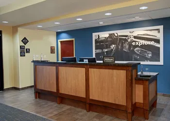 Hampton Inn Winfield hotel thumbnail 4