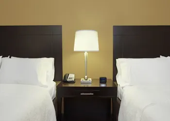 Hampton Inn Winfield hotel thumbnail 6
