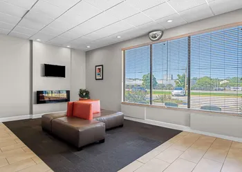 Americas Best Value Inn Hamilton hotel thumbnail 2