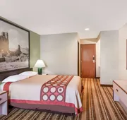 Super 8 by Wyndham Socorro hotel detail image 4