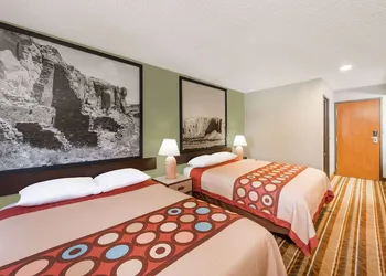 Super 8 by Wyndham Socorro hotel thumbnail 6