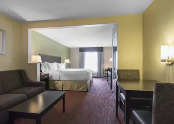 Holiday Inn Express Hotel & Suites Cullman by IHG hotel thumbnail 7