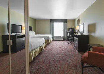 Holiday Inn Express Hotel & Suites Cullman by IHG hotel thumbnail 8