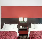 Days Inn by Wyndham Cullman hotel detail image 3