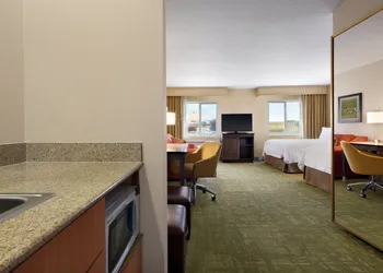 Summit Suites hotel thumbnail 7