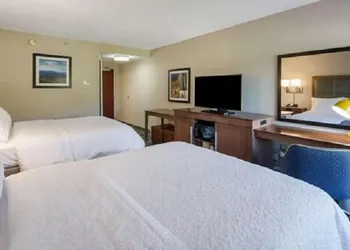 Hampton Inn Covington hotel thumbnail 4