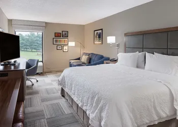Hampton Inn Covington hotel thumbnail 6