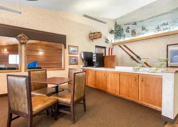 Quality Inn Ironwood hotel thumbnail 5