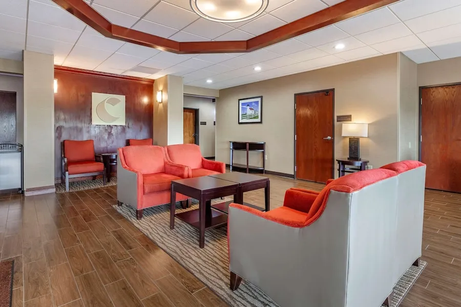 Comfort Suites Escanaba West hotel detail image 2