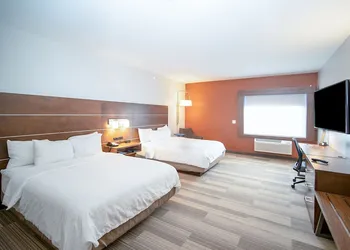 Holiday Inn Express Houghton-Keweenaw by IHG hotel thumbnail 8