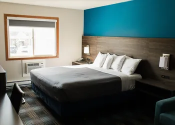 Travelodge by Wyndham Escanaba hotel thumbnail 6
