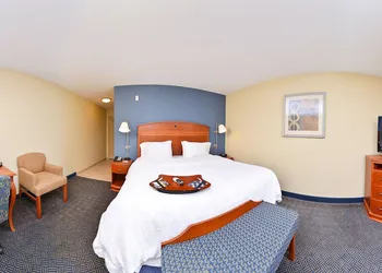 Hampton Inn Evanston hotel thumbnail 4
