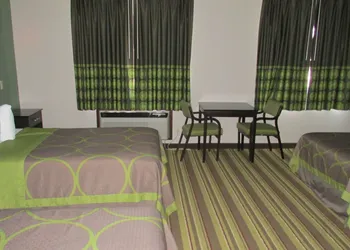 Super 8 by Wyndham Rock Springs hotel thumbnail 7