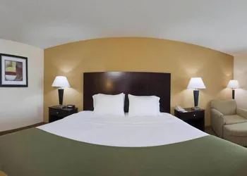 Holiday Inn Express Boonville by IHG hotel thumbnail 5