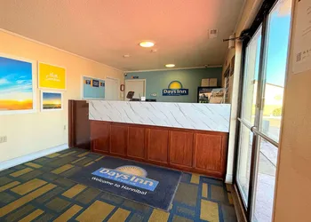 Days Inn by Wyndham Hannibal hotel thumbnail 2