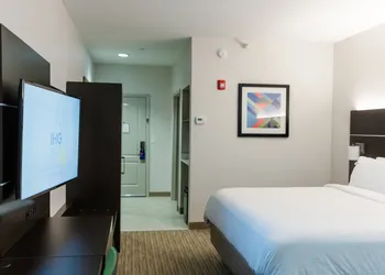 Holiday Inn Express Andalusia by IHG hotel thumbnail 3