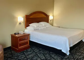 Baymont by Wyndham Troy hotel thumbnail 4