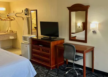 Baymont by Wyndham Troy hotel thumbnail 6