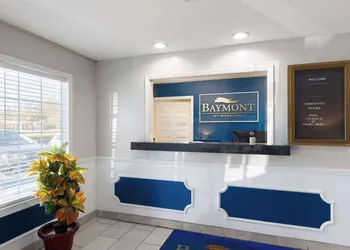 Baymont by Wyndham Selma hotel thumbnail 2