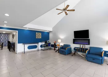 Baymont by Wyndham Selma hotel thumbnail 3