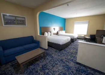 Quality Inn & Suites Monroeville South hotel thumbnail 5