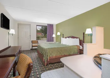 Days Inn by Wyndham Eufaula AL hotel thumbnail 5