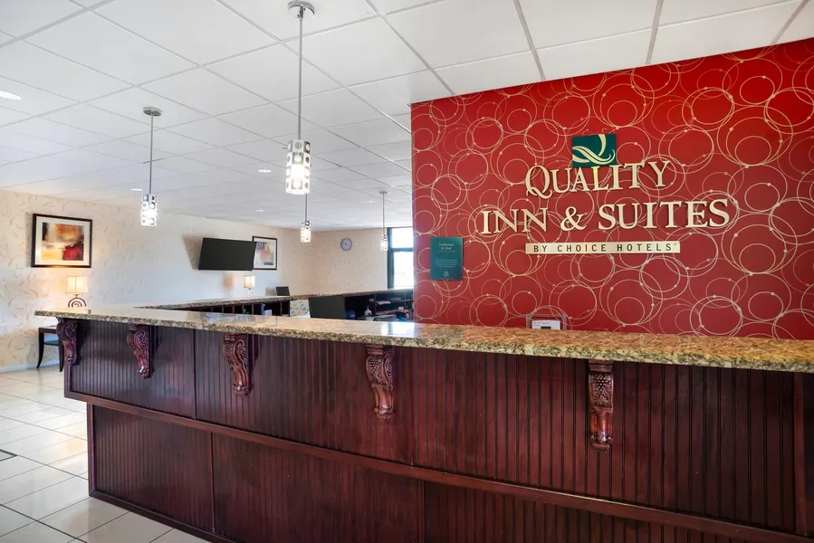 Quality Inn & Suites near Lake Eufaula hotel detail image 2