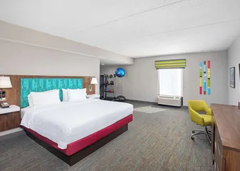 Hampton Inn Selma hotel thumbnail 6