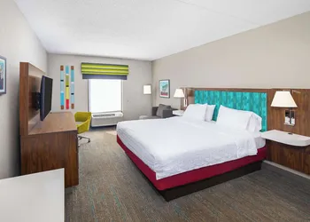 Hampton Inn Selma hotel thumbnail 8