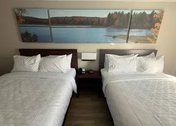 Clarion Pointe Jesup hotel thumbnail 4