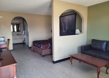 Super 8 by Wyndham Arkadelphia Caddo Valley Area hotel thumbnail 8