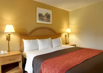Quality Inn & Suites Malvern hotel thumbnail 4