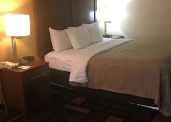 Quality Inn & Suites Malvern hotel thumbnail 5